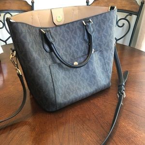 Multi-way Medium Michael Kors Leather Purse